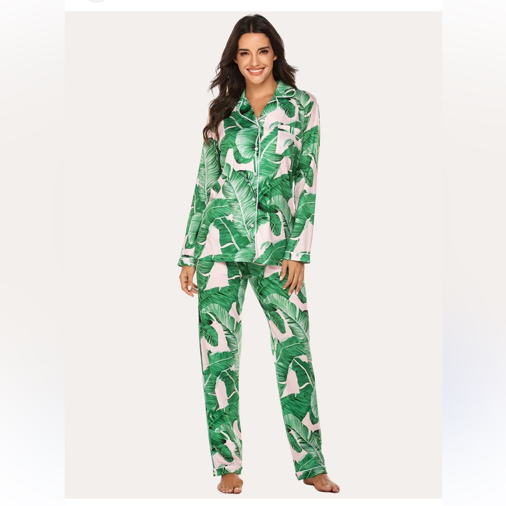 Tropical Green Leaf Print Pajama Set